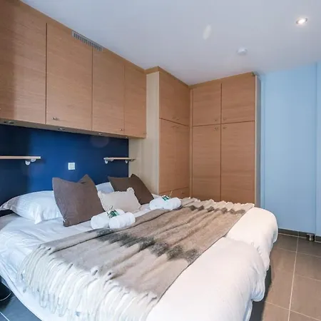 Huswell - Spacious With Private Car Park Appartement *