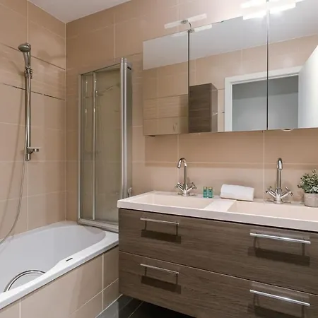 Huswell - Spacious With Private Car Park * Blankenberge