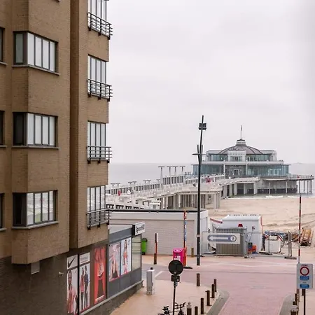 Casiola - Spacious With Private Car Park Blankenberge