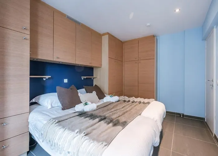 Huswell - Spacious With Private Car Park Appartement *